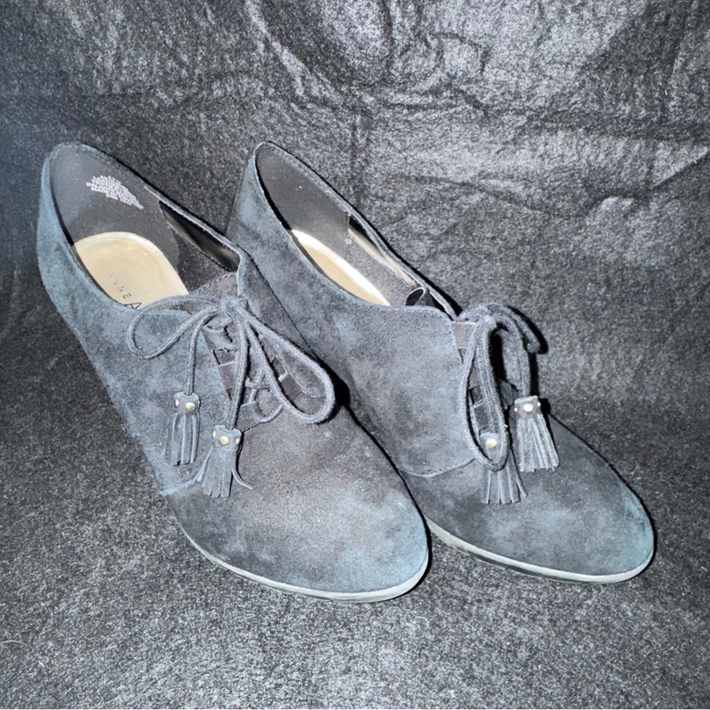 Anne Klein Black Suede Lace Up w/ Tassels Heels Loafer Pumps Women's sz 6.5 M